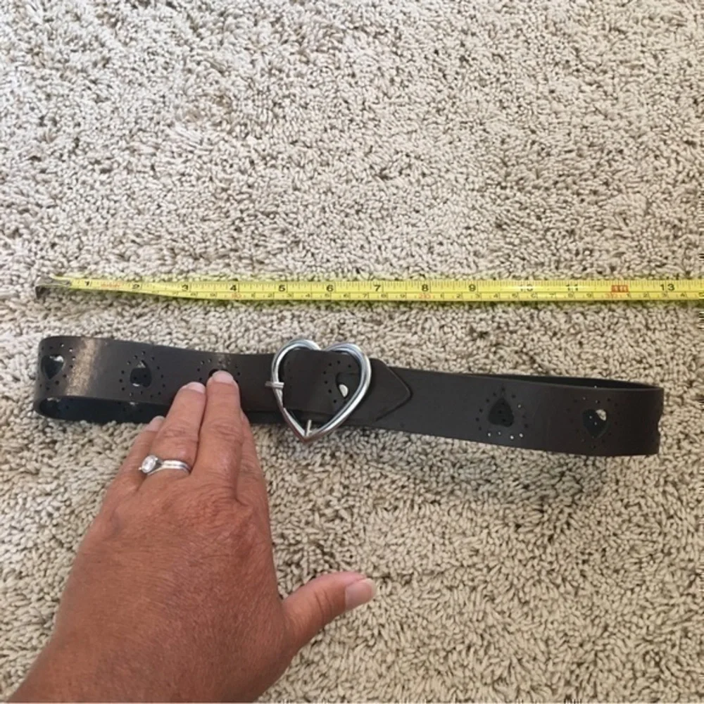Girls size medium cutout heart belt